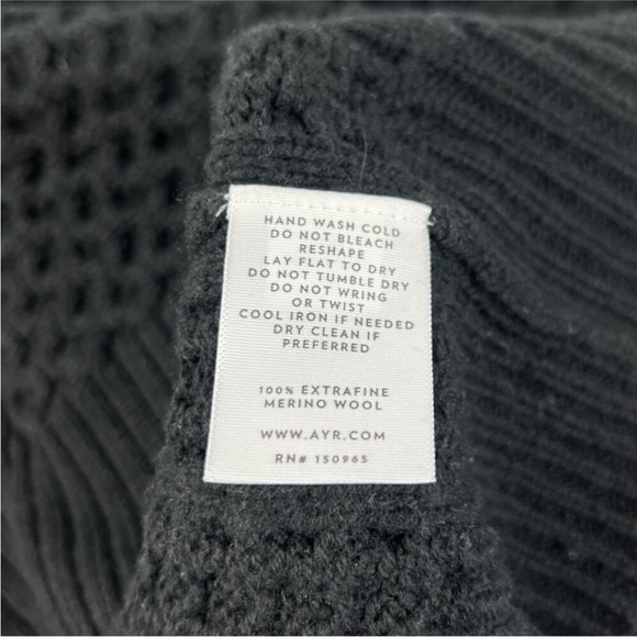 AYR Le Square 100% Merino Wool Sweater In Black XS - Picture 4 of 4